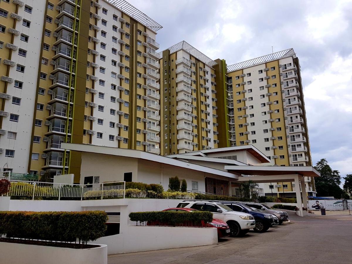 Keys 'N Places Holiday Rentals At Mesaverte Condo Cagayán de Oro Extérieur photo